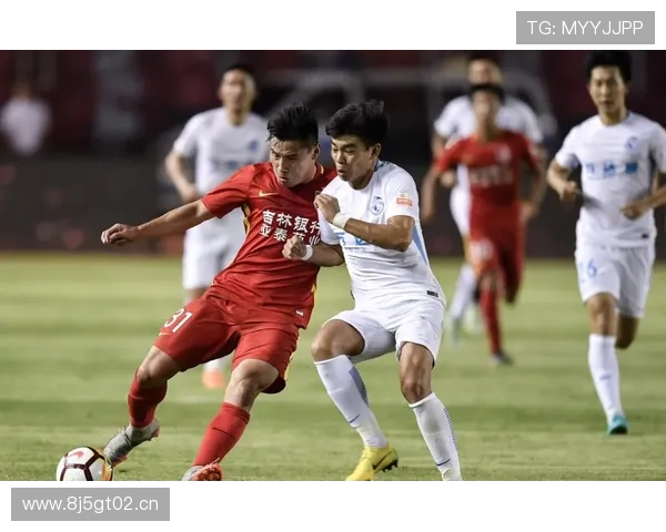 中甲激战全程直播解析赛场精彩瞬间与球队最新动态 - 副本 中甲激战全程直播解析赛场精彩瞬间与球队最新动态 - 副本